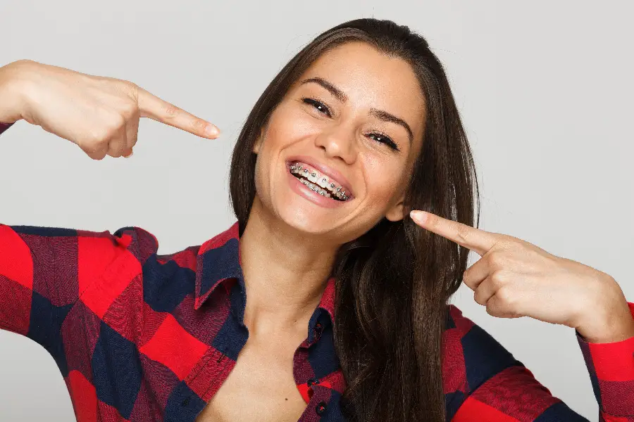 ¿SON EFECTIVOS los brackets de metal?